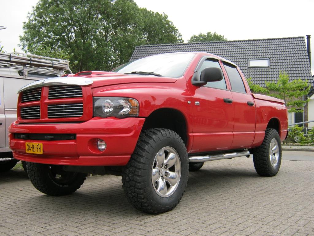 pick up truck op grijs kenteken