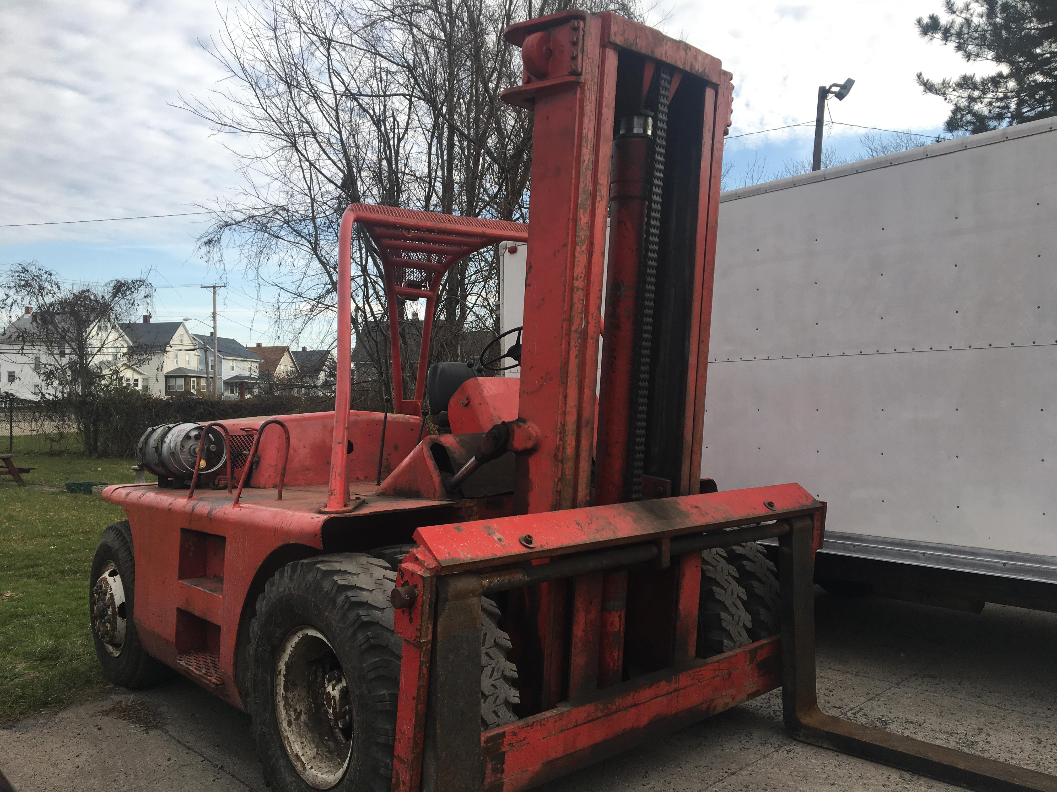 Towmotor Forklifts Tow Motor