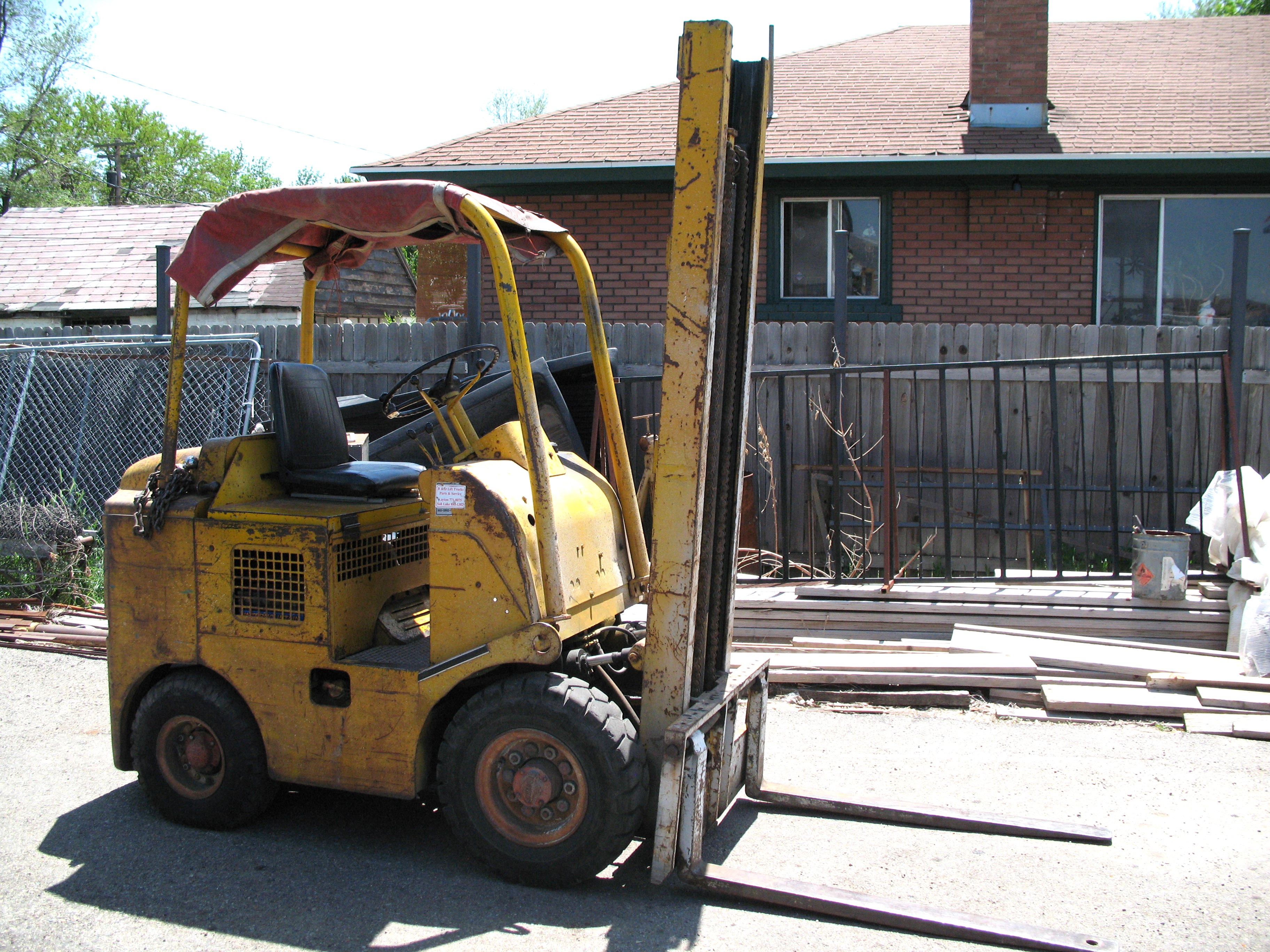 Towmotor Forklifts Pictures And History